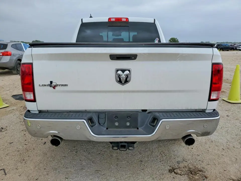 2017 RAM 1500 SLT  