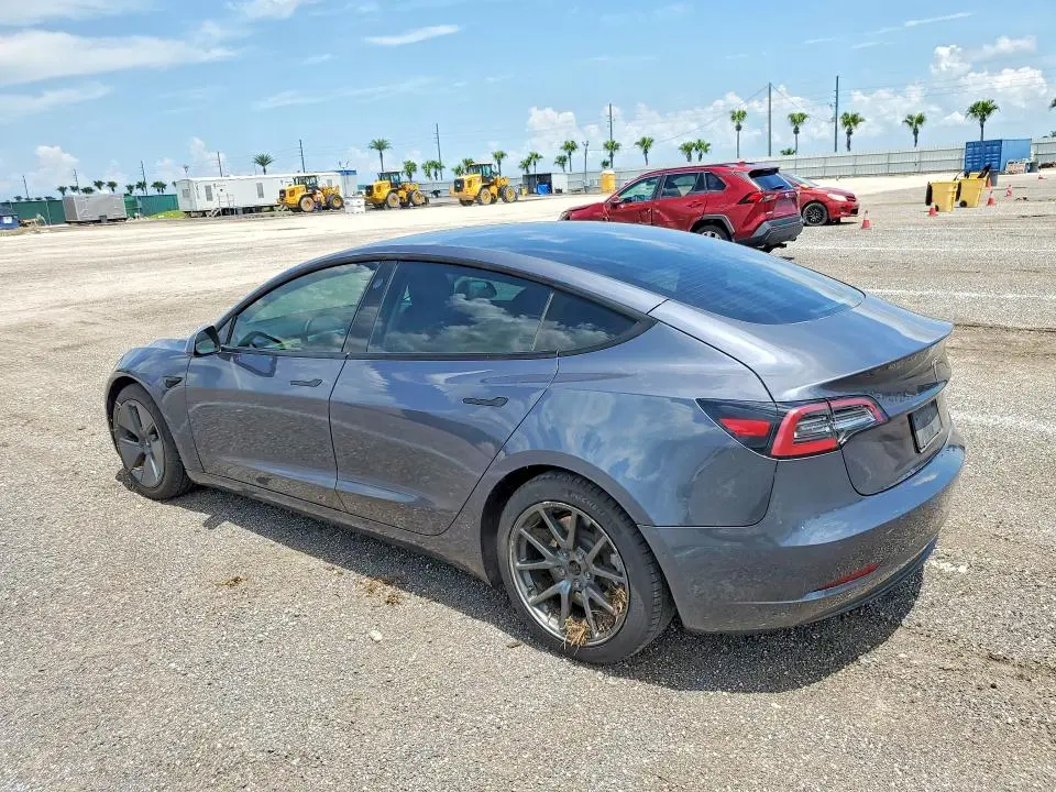 2021 TESLA MODEL 3   