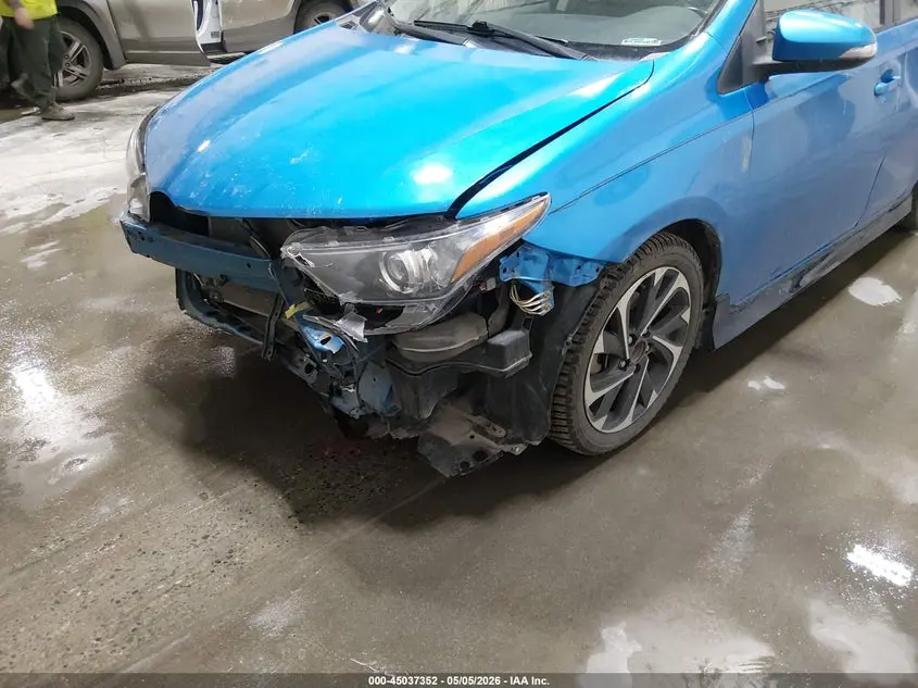 2017 TOYOTA COROLLA IM  