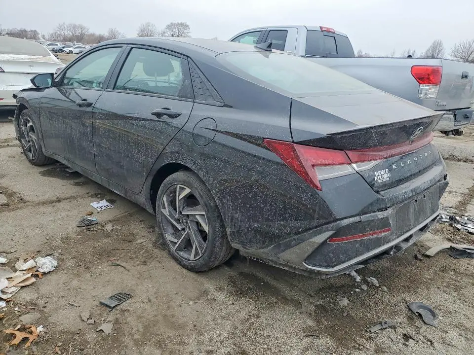 2025 HYUNDAI ELANTRA SEL SPORT  