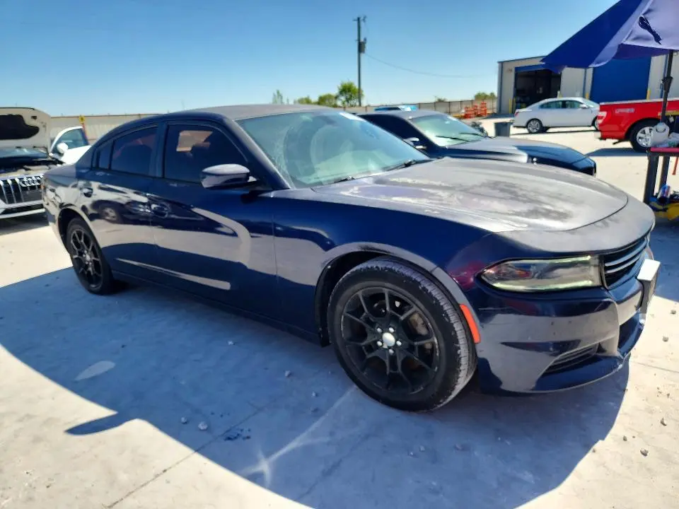 2015 DODGE CHARGER SE  