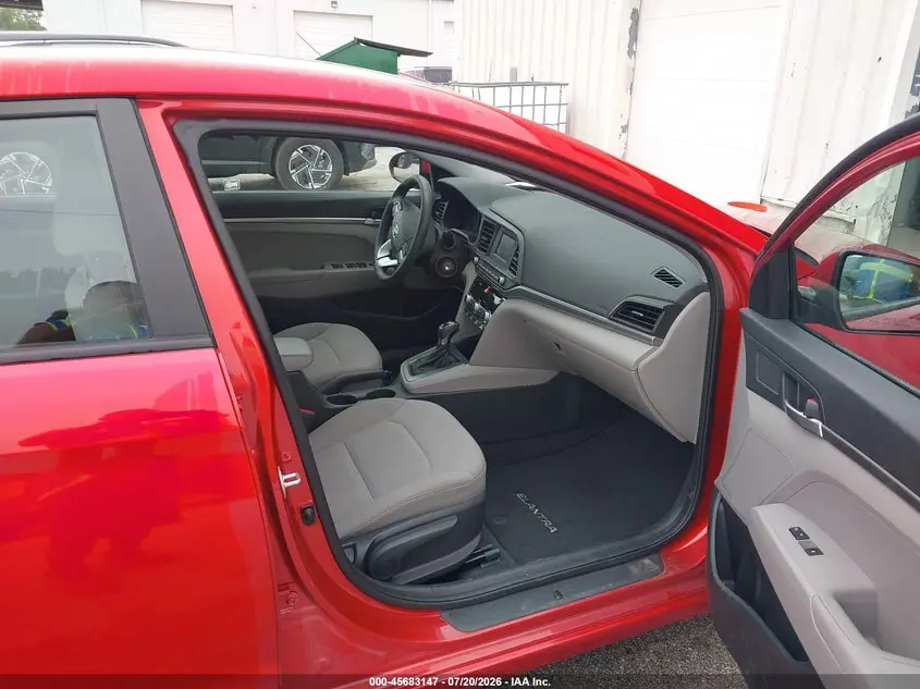 2020 HYUNDAI ELANTRA SE