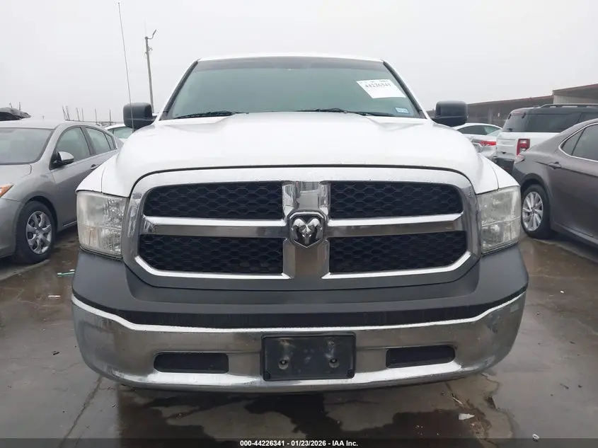 2017 RAM 1500 TRADESMAN  4X2 6'4 BOX