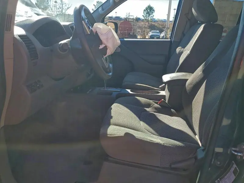 2017 NISSAN FRONTIER S  