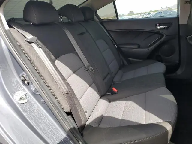2016 KIA FORTE LX  
