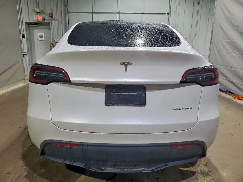 2025 TESLA MODEL Y   