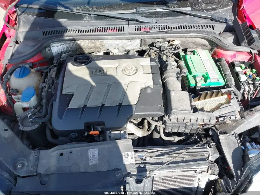 2012 VOLKSWAGEN JETTA 2.0L TDI