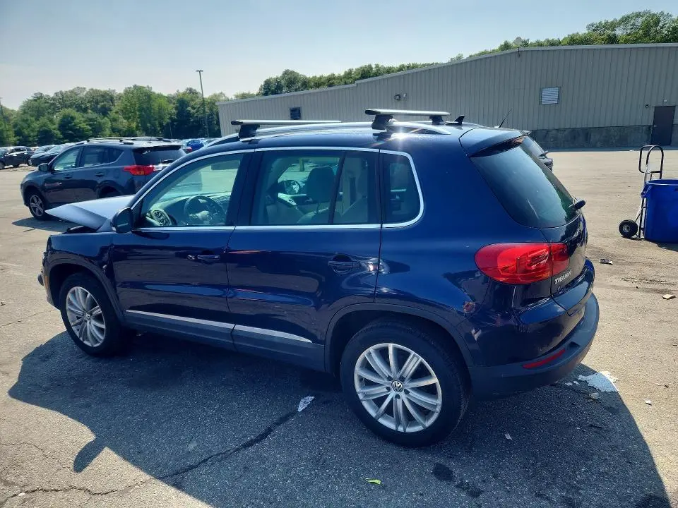 2013 VOLKSWAGEN TIGUAN S  