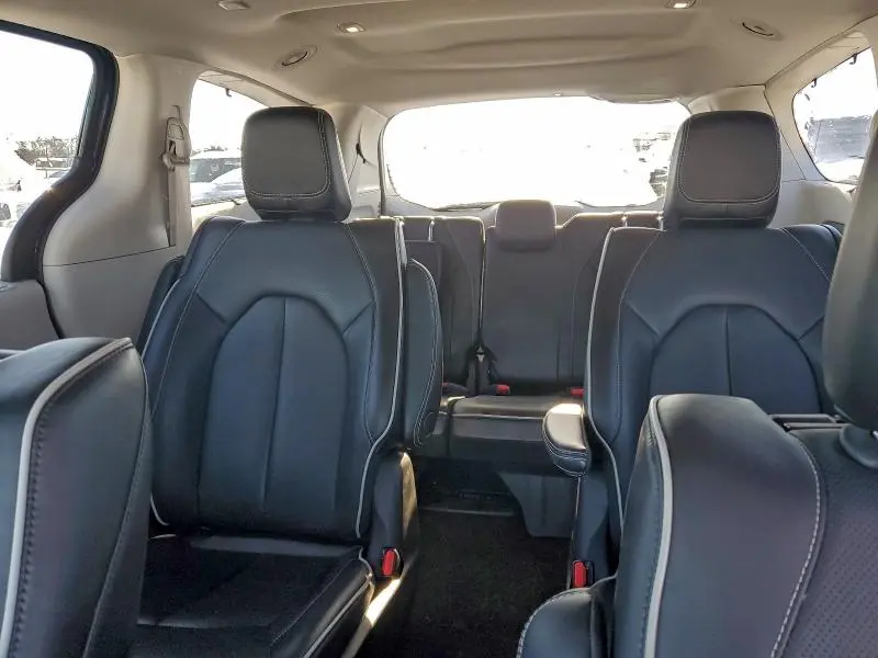 2023 CHRYSLER PACIFICA HYBRID LIMITED  