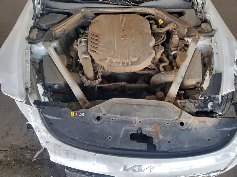 2022 KIA STINGER GT1  