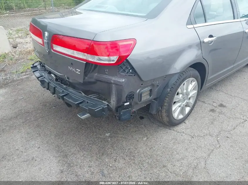 2010 LINCOLN MKZ  