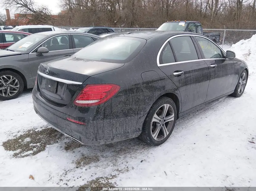 2018 MERCEDES-BENZ E 300  