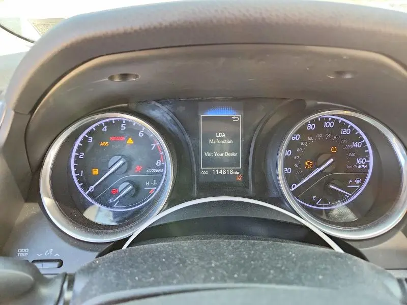 2019 TOYOTA CAMRY SE  