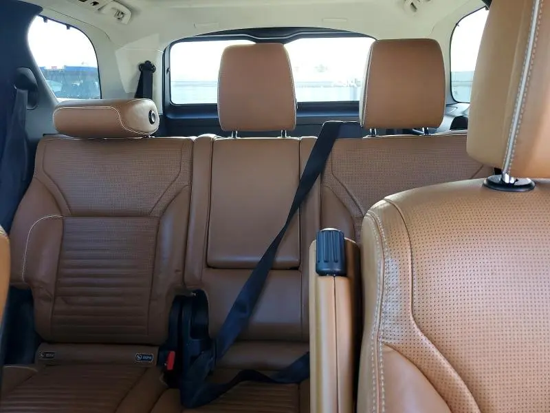 2017 LAND ROVER DISCOVERY FIRST EDITION  