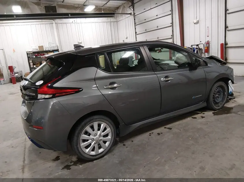 2018 NISSAN LEAF S