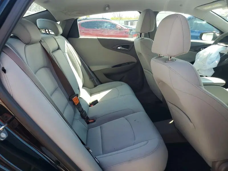 2017 CHEVROLET MALIBU LT  