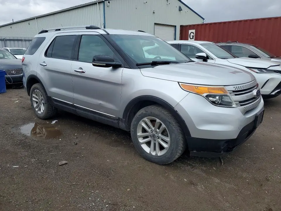 2011 FORD EXPLORER XLT  