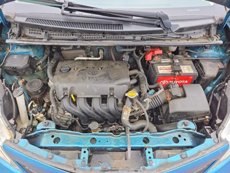 2014 TOYOTA YARIS 5-DOOR L  