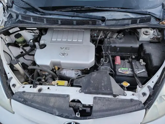 2010 TOYOTA SIENNA CE  