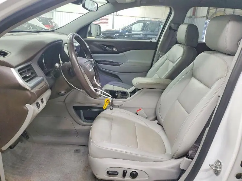 2021 GMC ACADIA SLT  