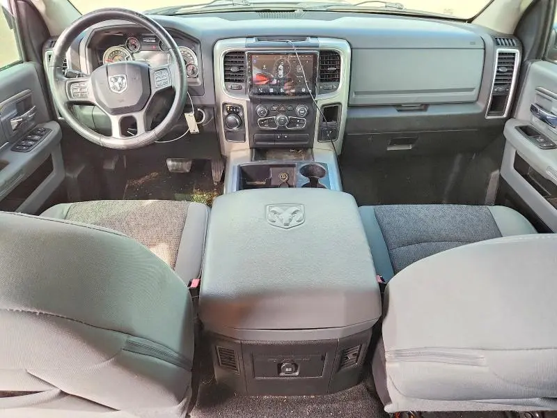 2015 RAM 1500 SLT  