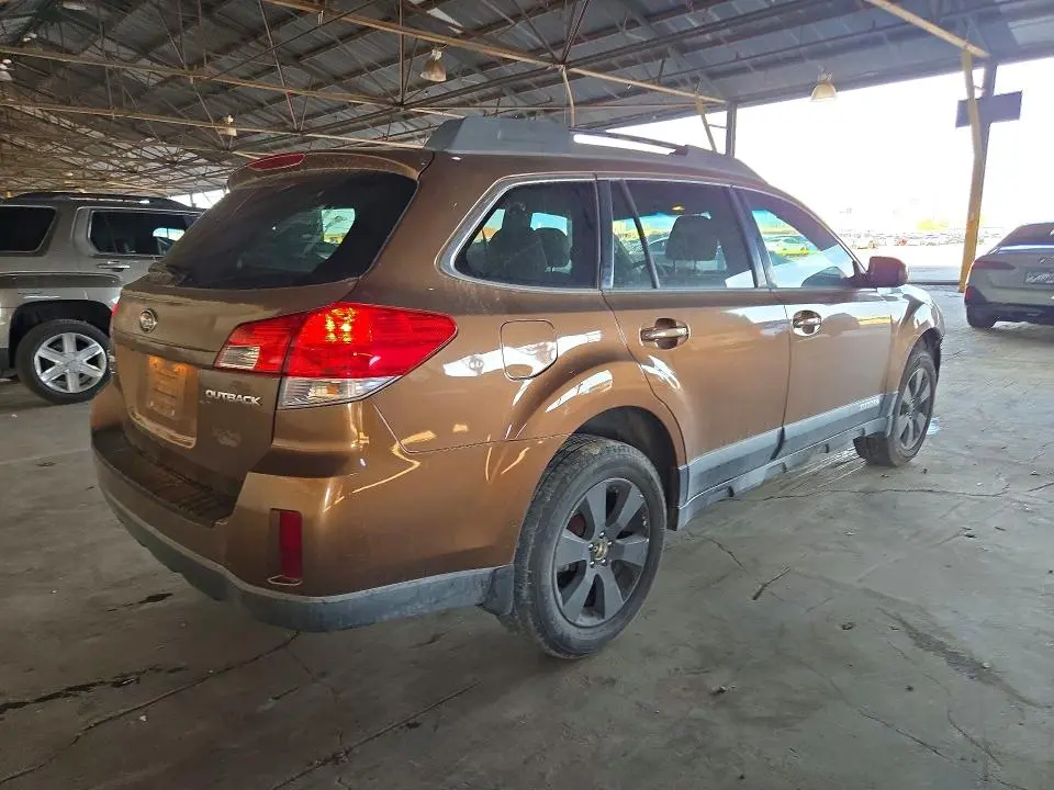 2011 SUBARU OUTBACK 2.5I PREMIUM  