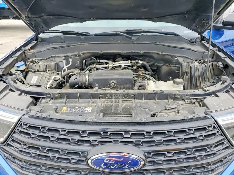 2021 FORD EXPLORER XLT  
