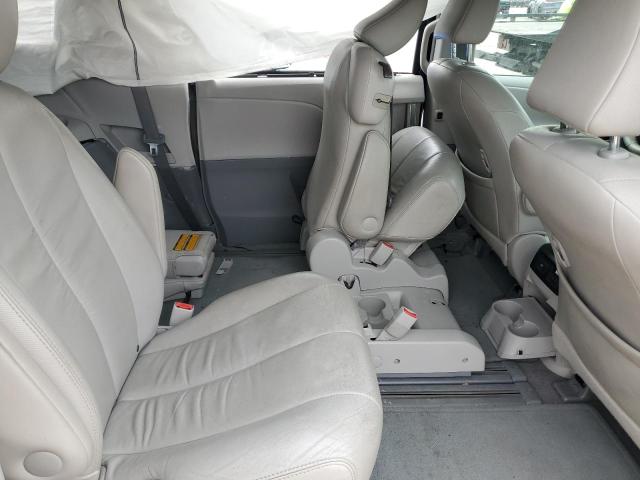 2011 TOYOTA SIENNA XLE