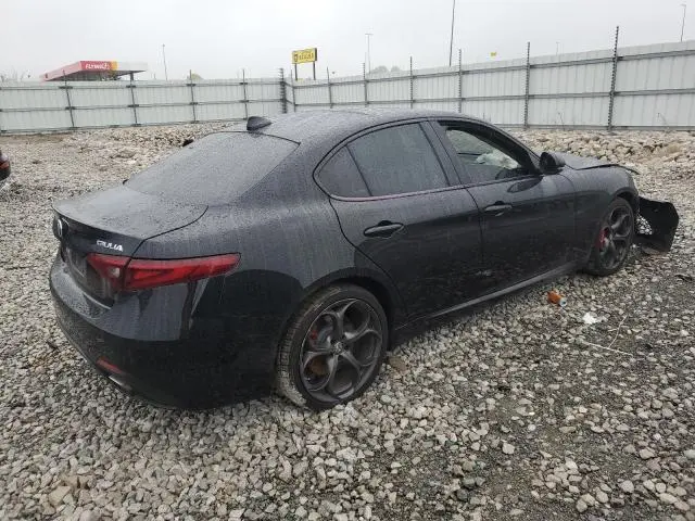2017 ALFA ROMEO GIULIA TI Q4  