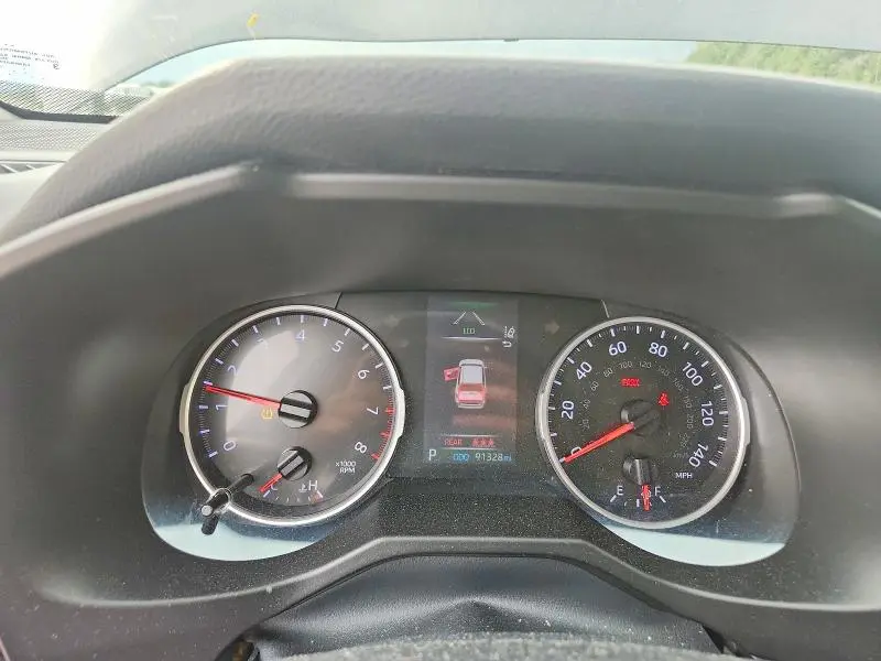 2019 TOYOTA RAV4 LE  