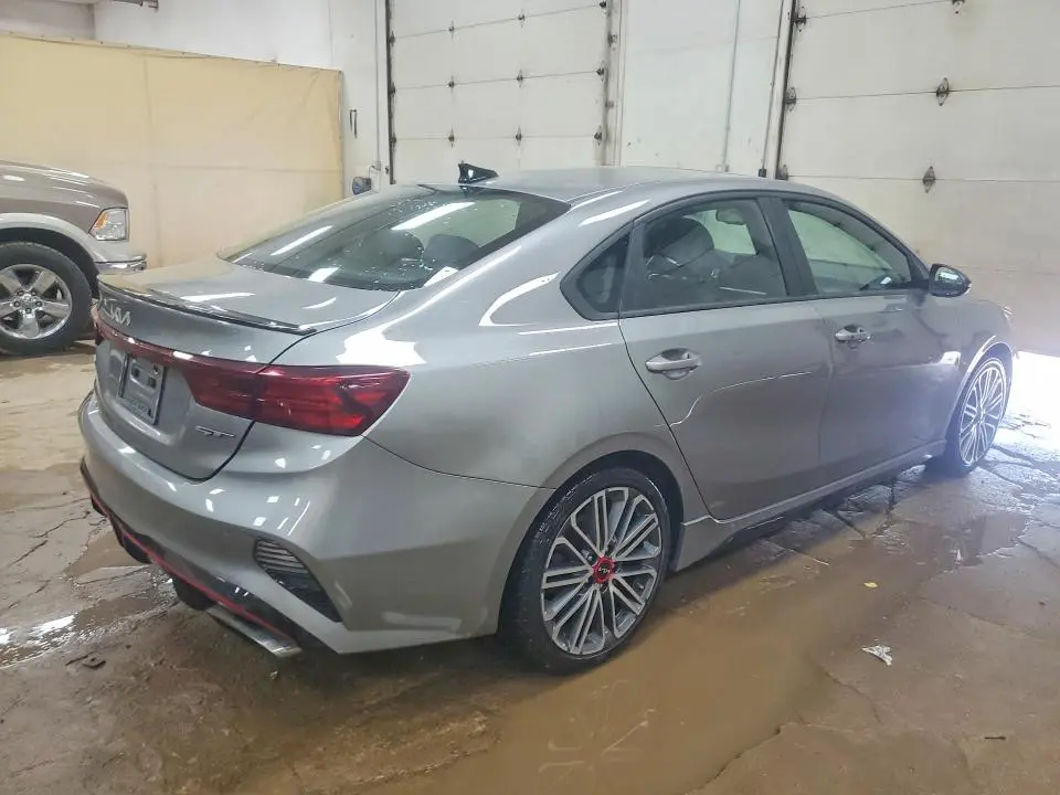 2022 KIA FORTE GT  