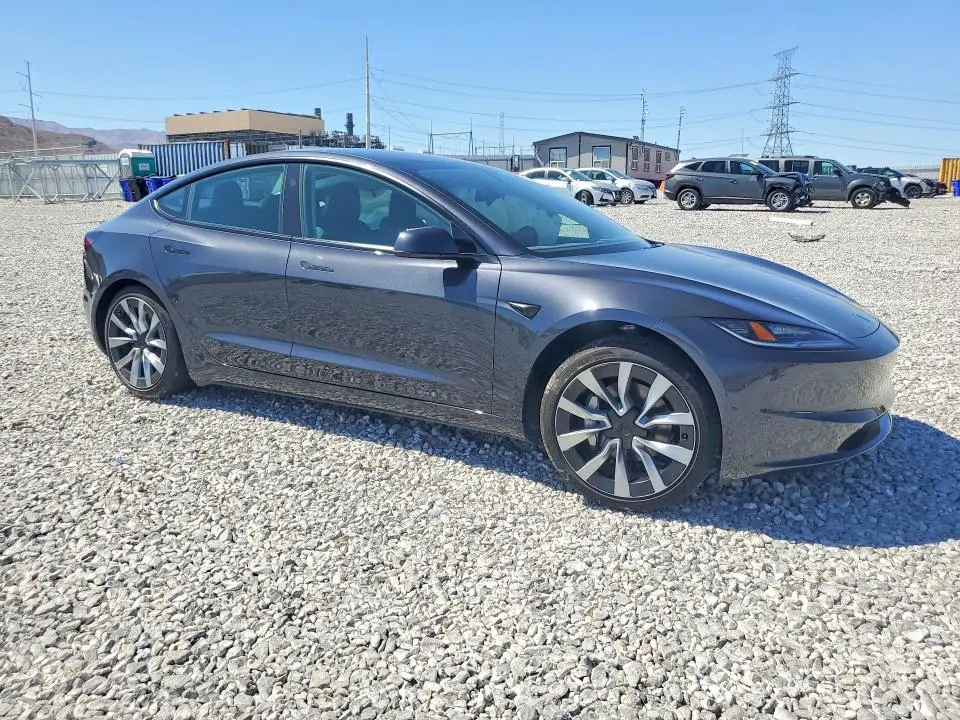 2025 TESLA MODEL 3   