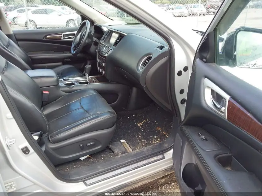 2016 NISSAN PATHFINDER PLATINUM