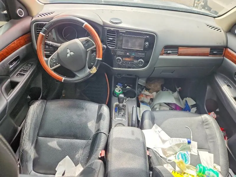 2014 MITSUBISHI OUTLANDER SE  