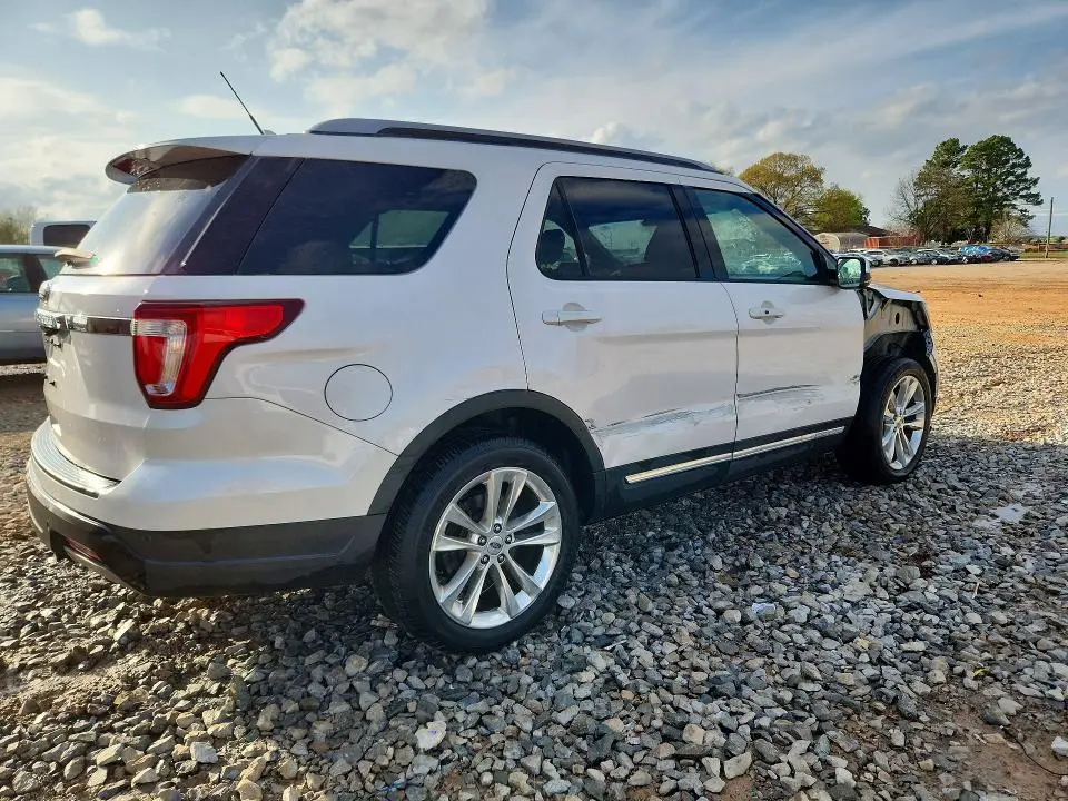 2019 FORD EXPLORER XLT FWD