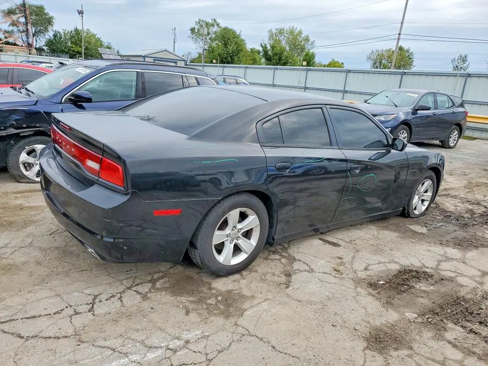 2014 DODGE CHARGER SE  