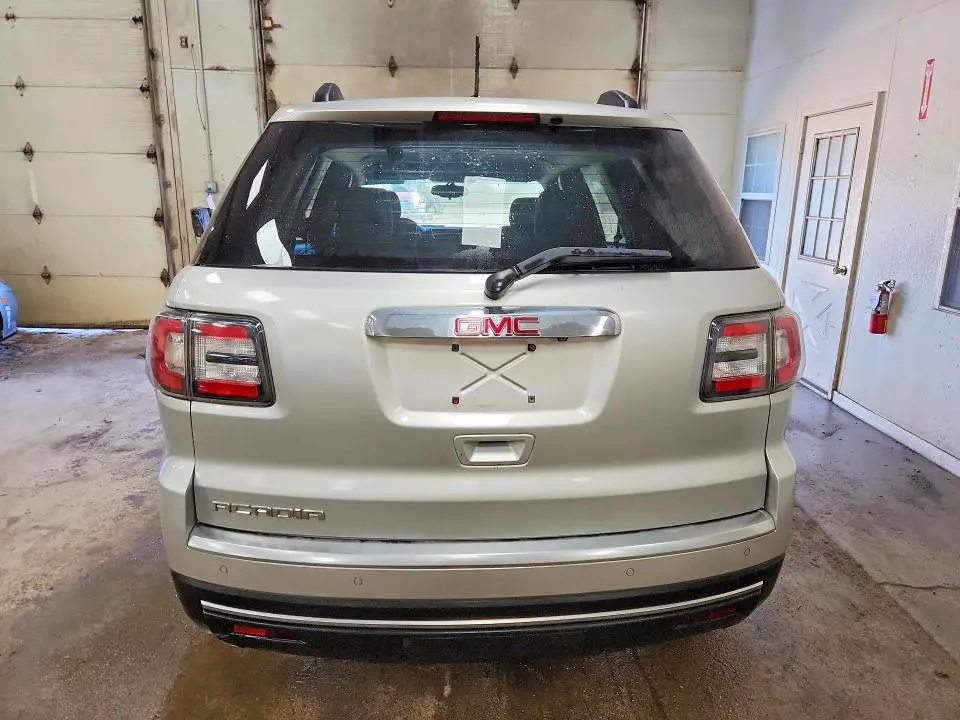 2015 GMC ACADIA SLE  
