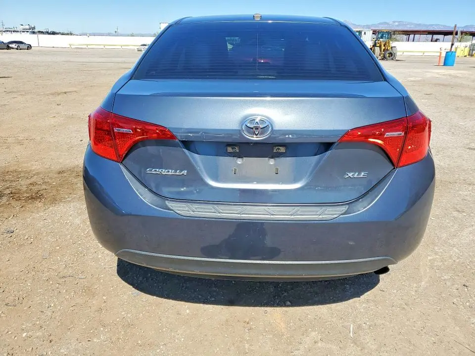 2017 TOYOTA COROLLA XLE  