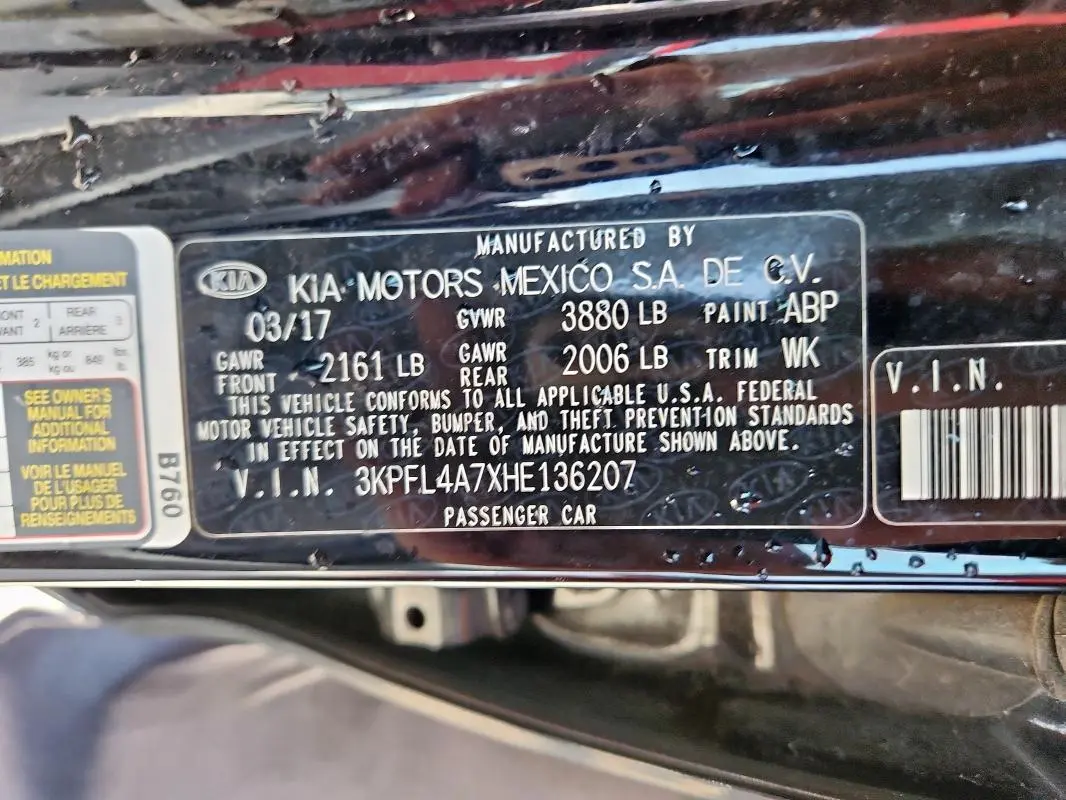 2017 KIA FORTE LX  