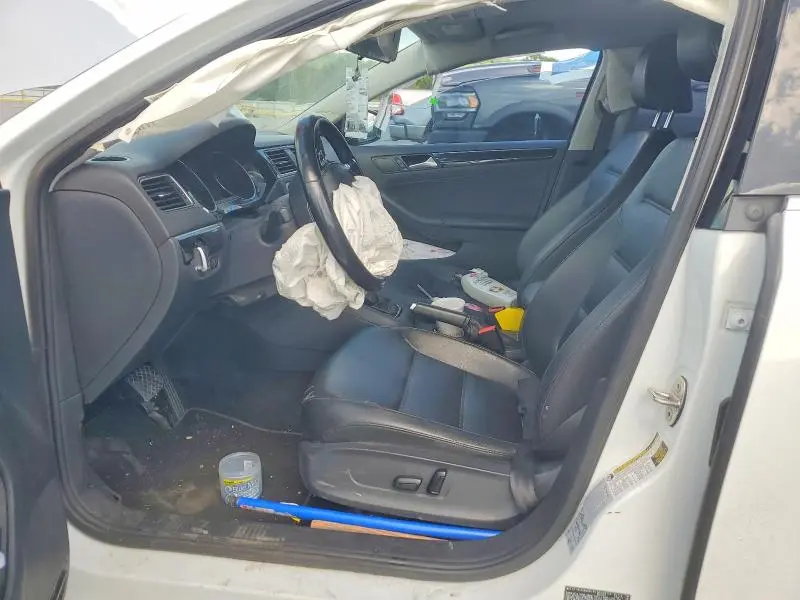 2017 VOLKSWAGEN JETTA SEL  