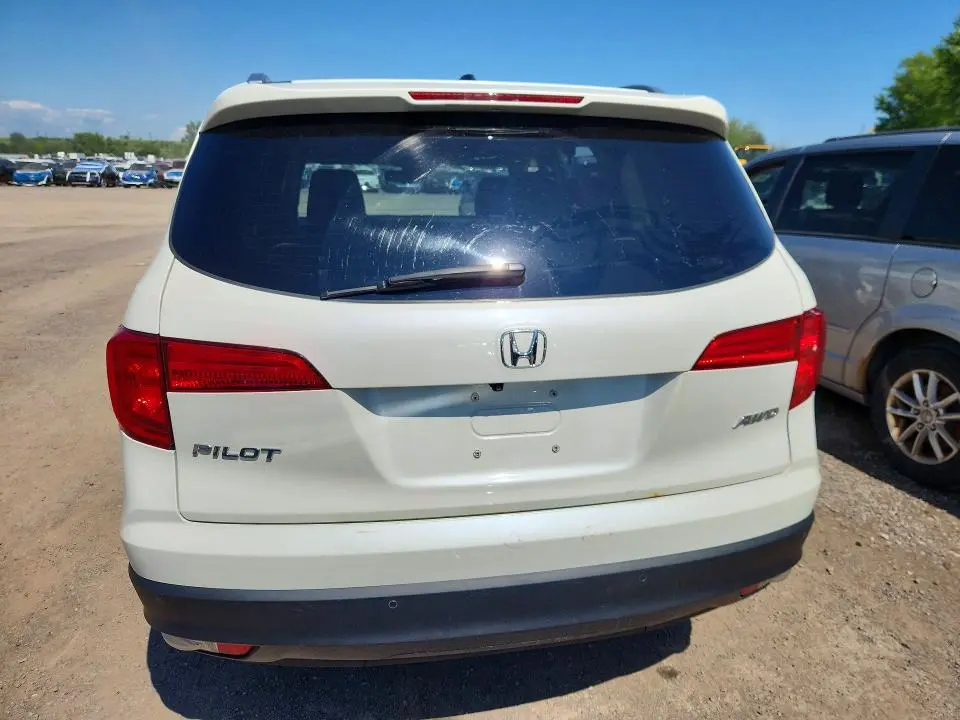 2016 HONDA PILOT EXLN  