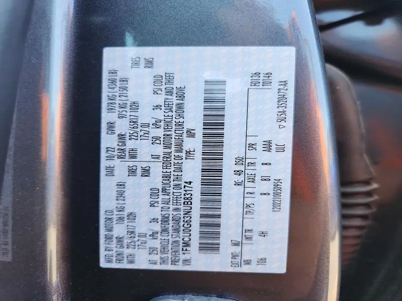 2022 FORD ESCAPE SE  