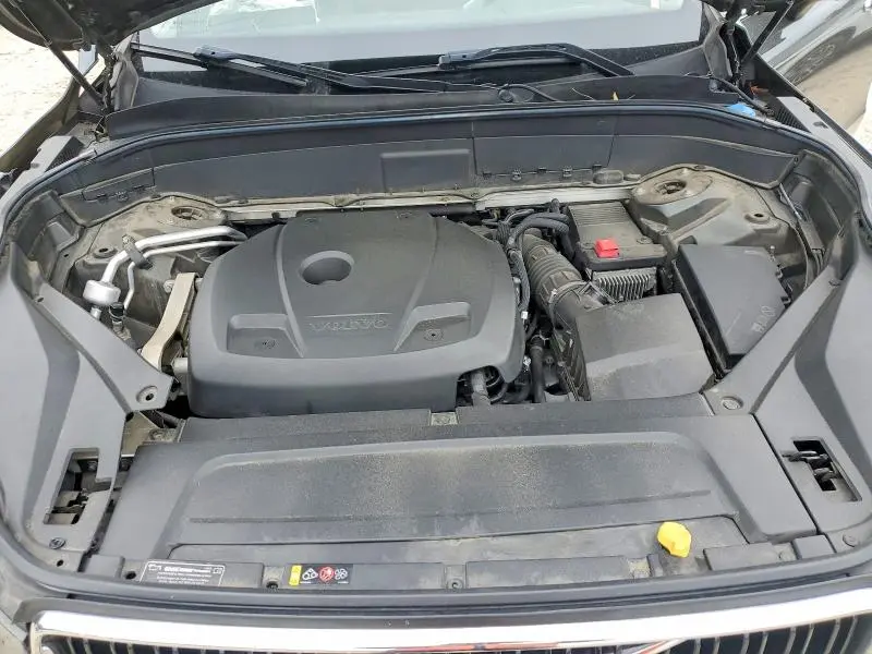 2018 VOLVO XC90 T6  