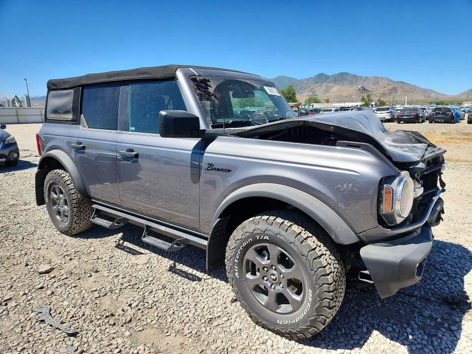 2022 FORD BRONCO BASE  