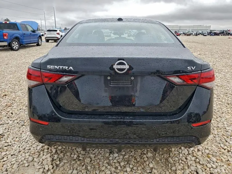 2024 NISSAN SENTRA SV  