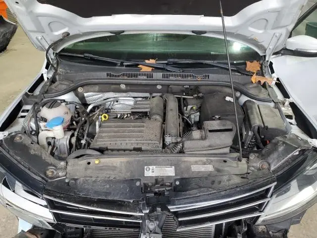 2017 VOLKSWAGEN JETTA SE  