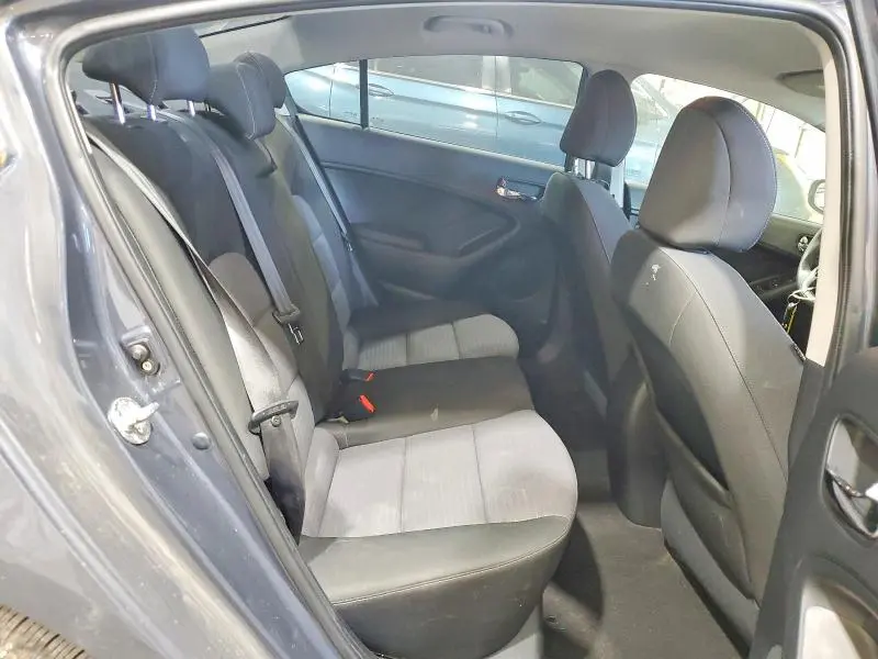 2016 KIA FORTE LX  