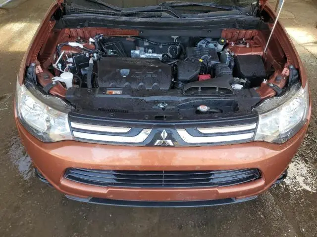 2014 MITSUBISHI OUTLANDER SE