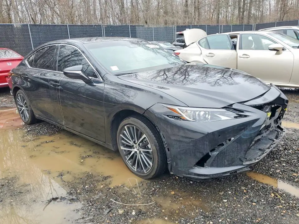 2025 LEXUS ES 300H BASE  