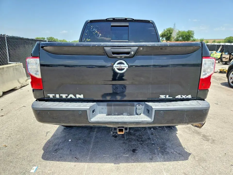 2017 NISSAN TITAN SL  